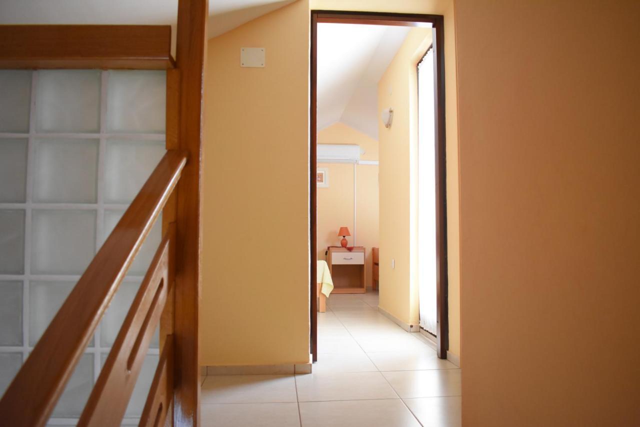 Apartments Pine Diver Pinezići Exterior foto
